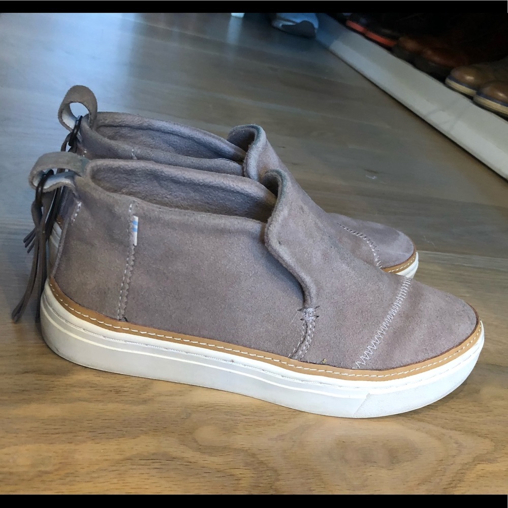 TOMS Suede Booties size 5.5